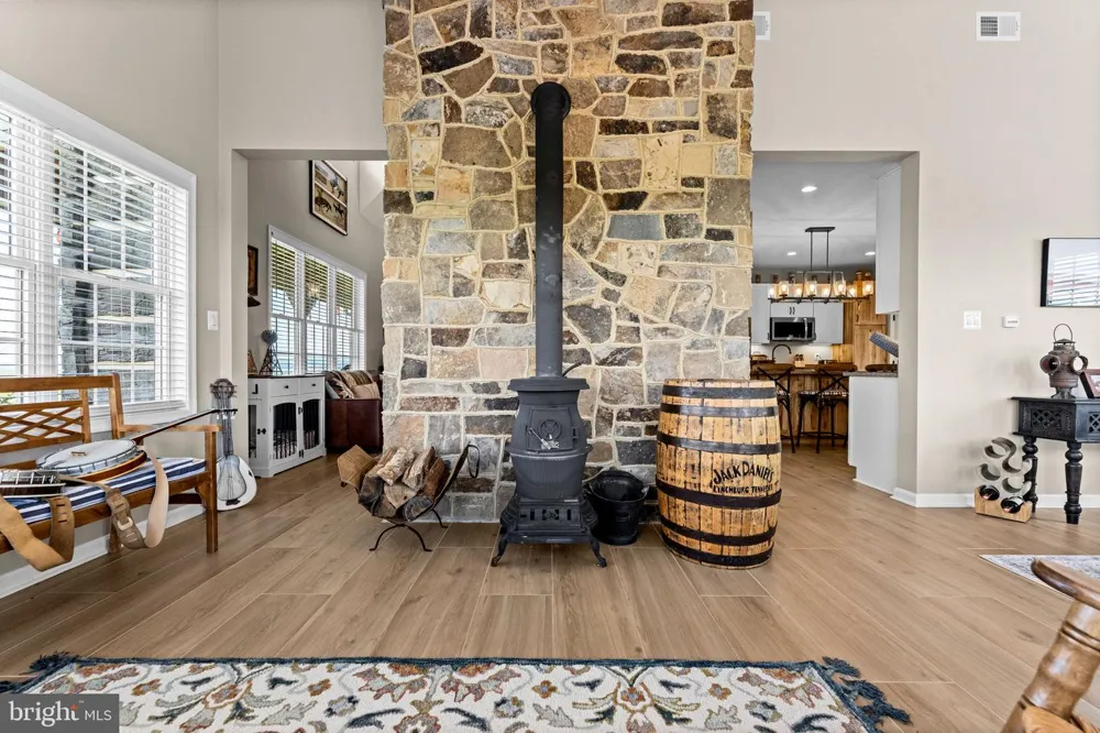 820 SHADYSIDE ROAD Elk Garden, WV 26717