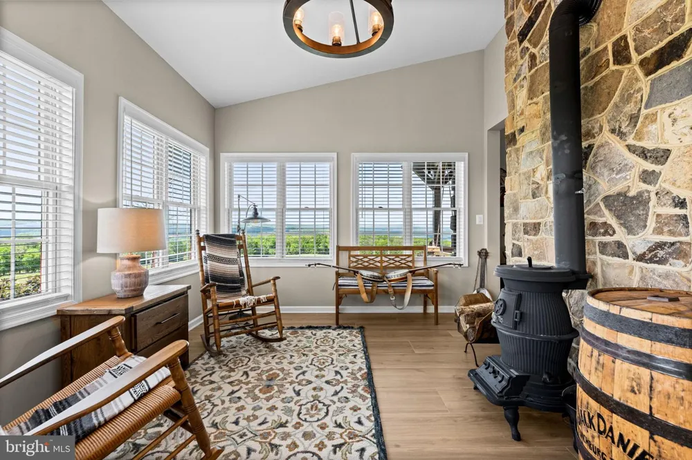 820 SHADYSIDE ROAD Elk Garden, WV 26717