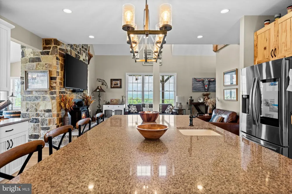 820 SHADYSIDE ROAD Elk Garden, WV 26717