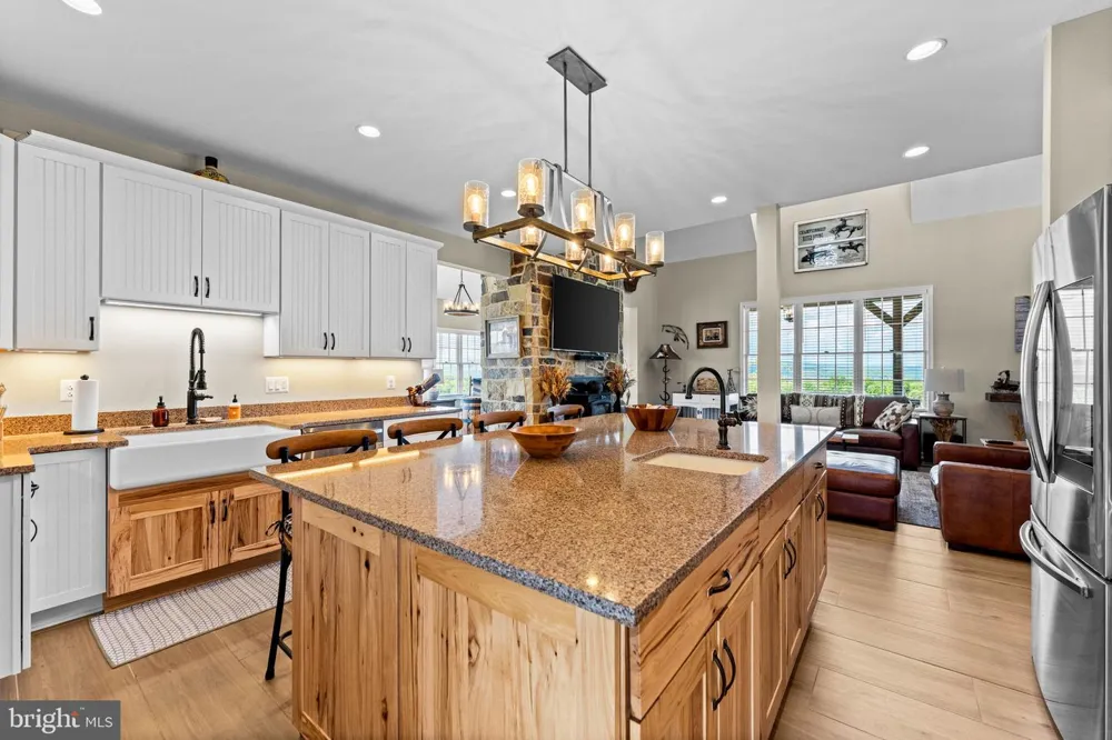 820 SHADYSIDE ROAD Elk Garden, WV 26717
