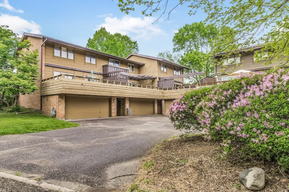1217 Brighton Square New Brighton, MN 55112