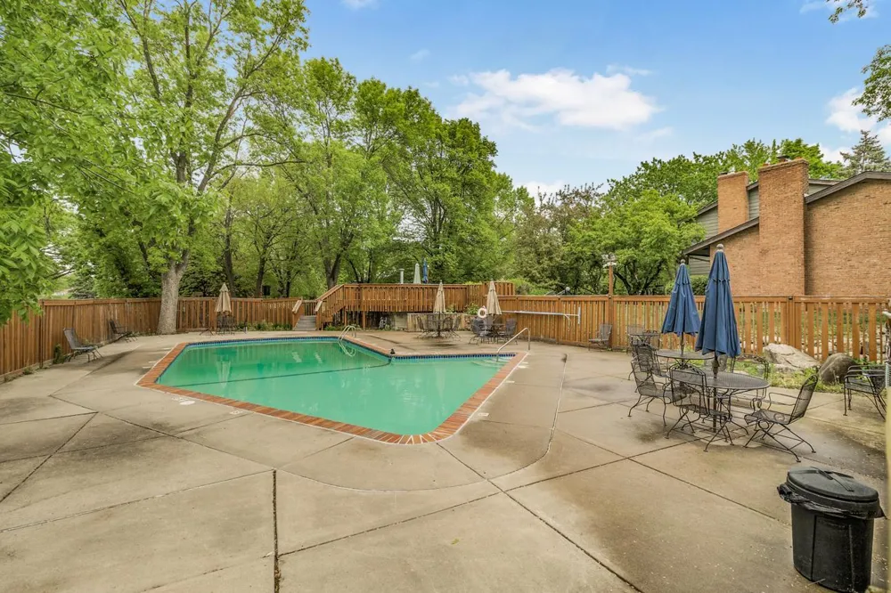 1217 Brighton Square New Brighton, MN 55112