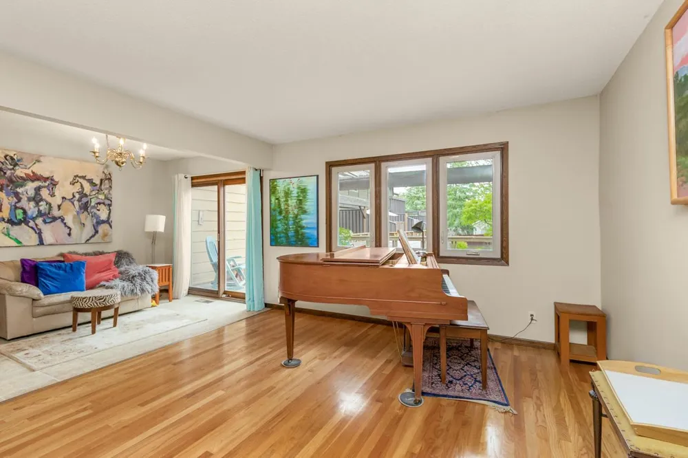 1217 Brighton Square New Brighton, MN 55112