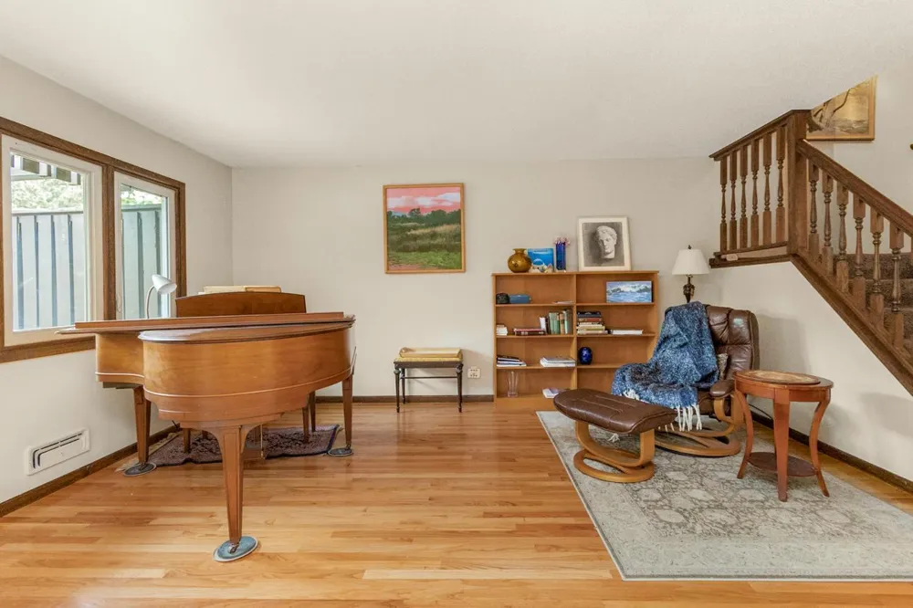 1217 Brighton Square New Brighton, MN 55112