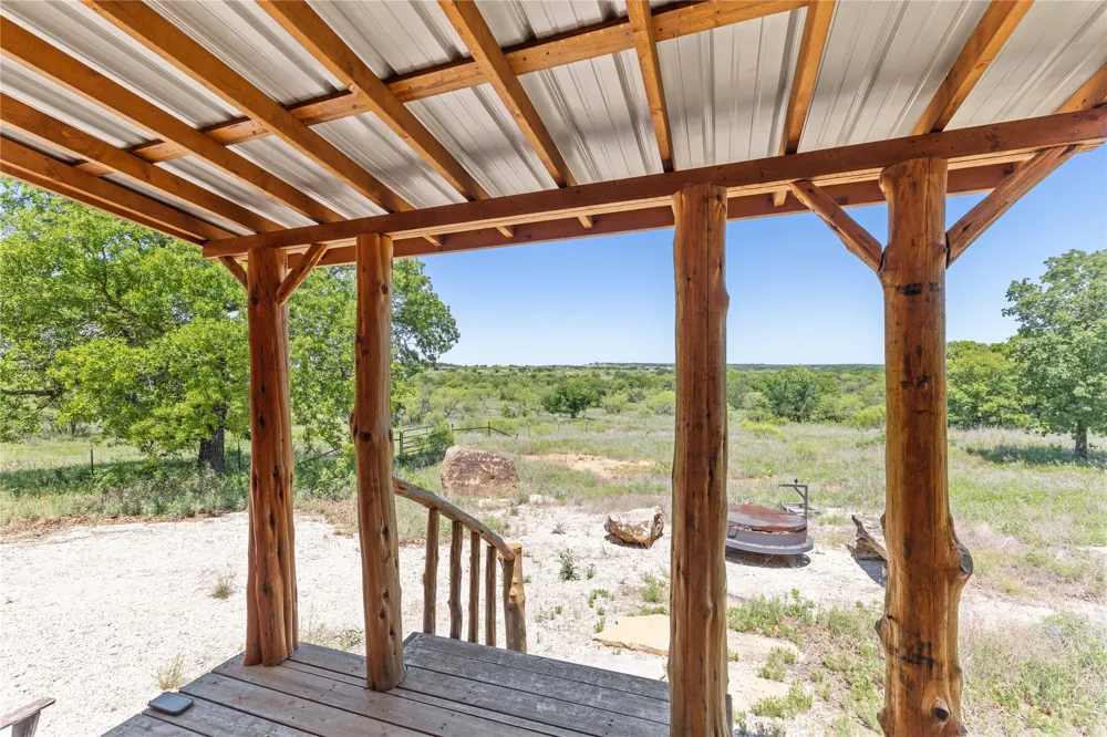 7582 Fm 2652 Loving, TX 76460