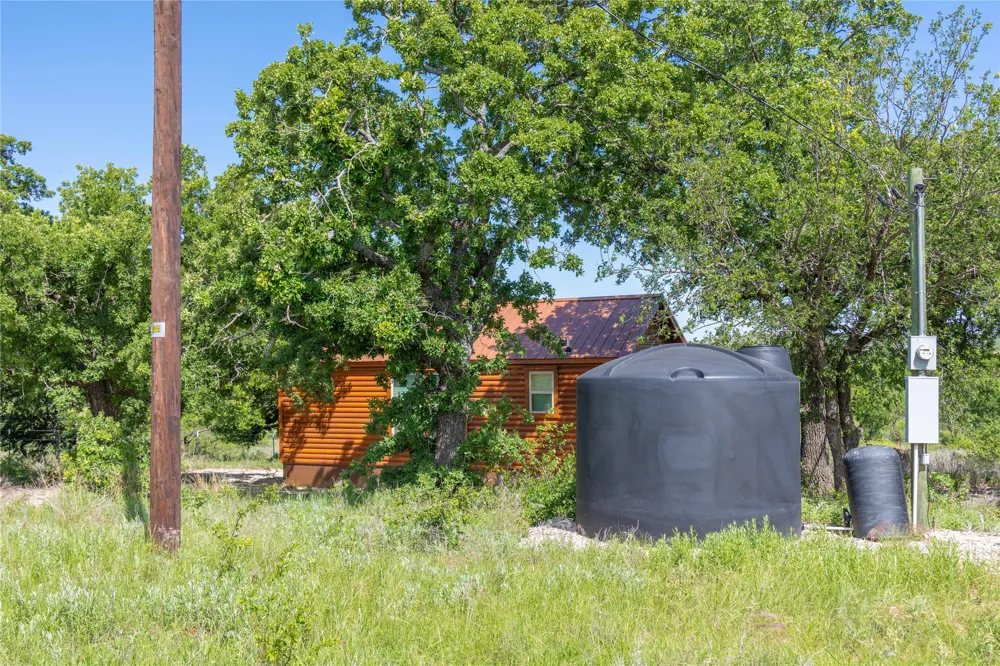 7582 Fm 2652 Loving, TX 76460