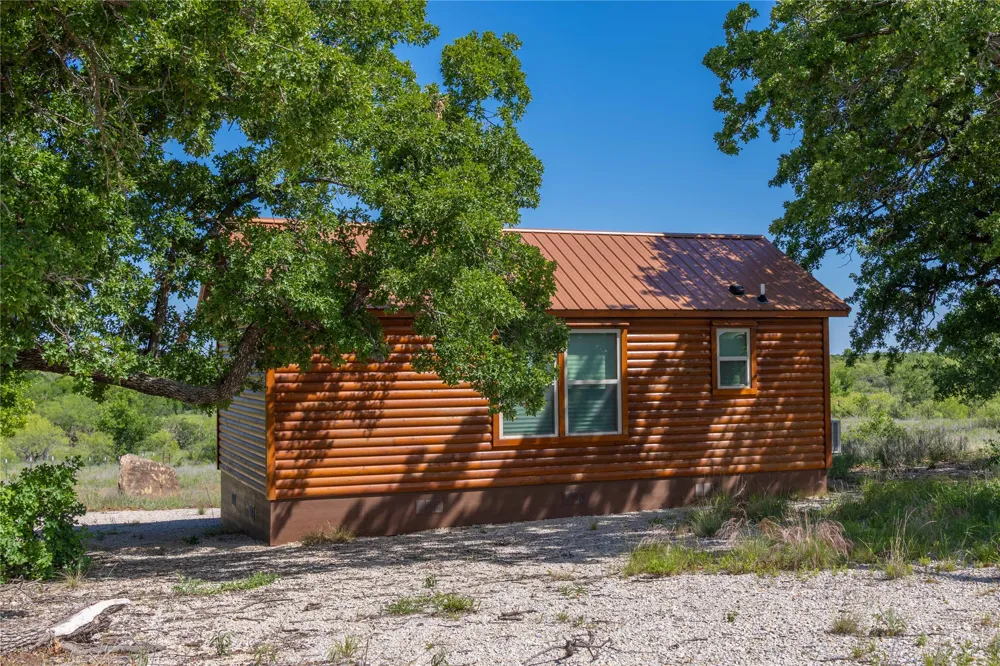 7582 Fm 2652 Loving, TX 76460