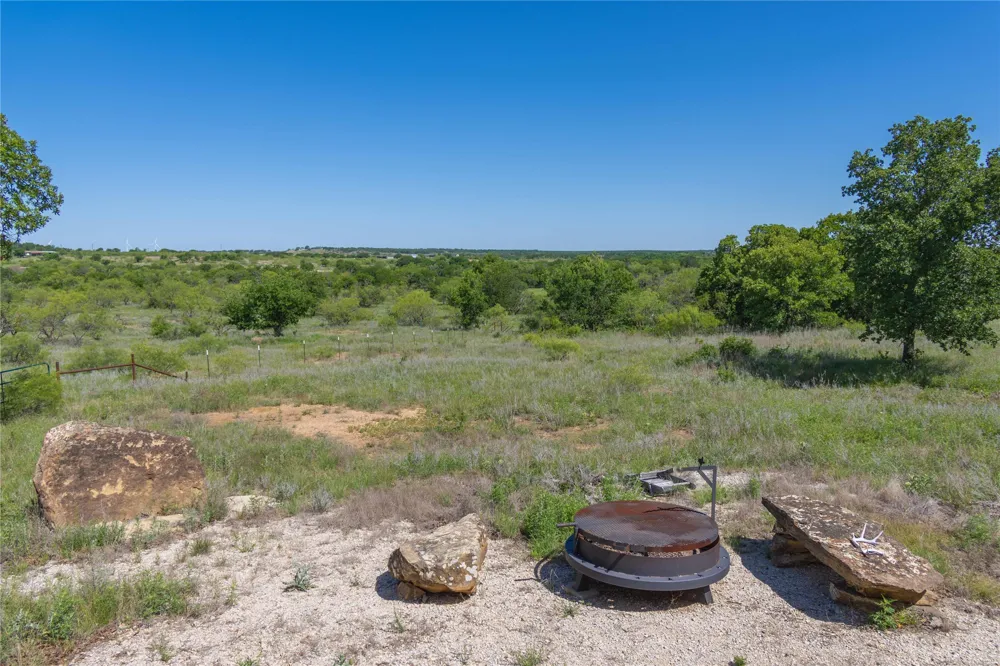 7582 Fm 2652 Loving, TX 76460