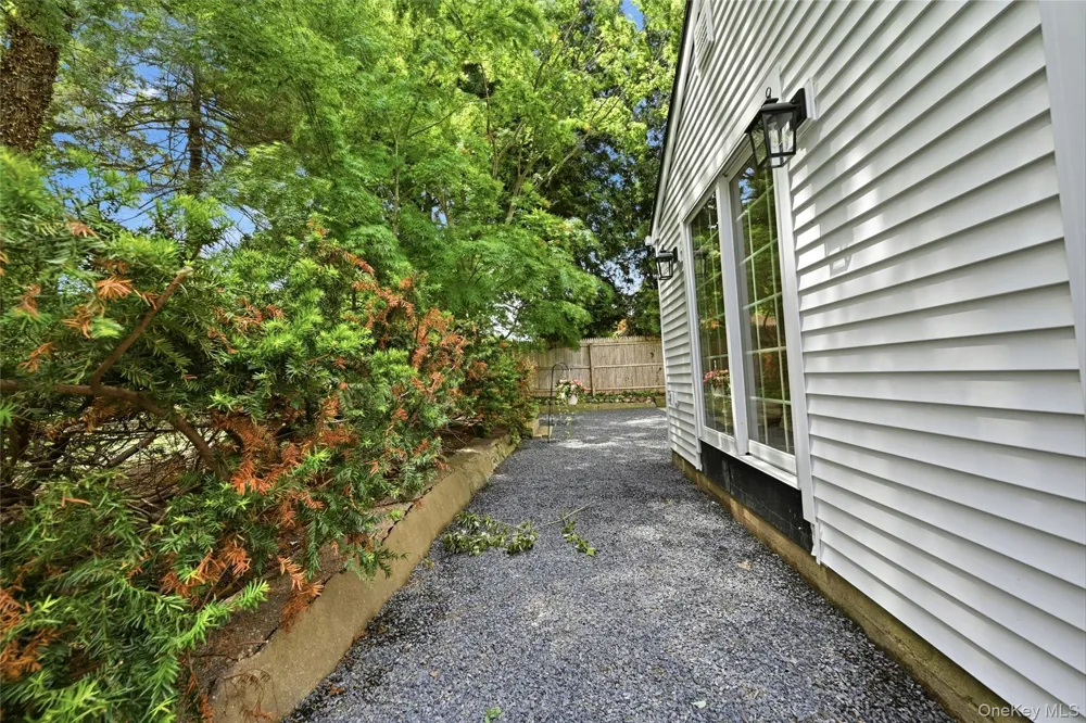 192 Iceland Drive South Huntington, NY 11746