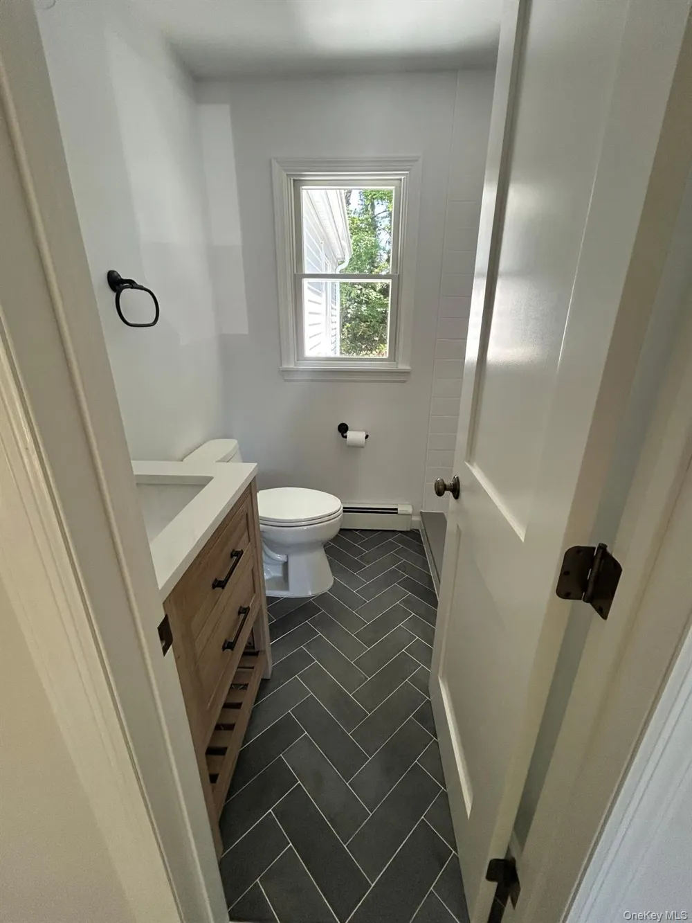 192 Iceland Drive South Huntington, NY 11746
