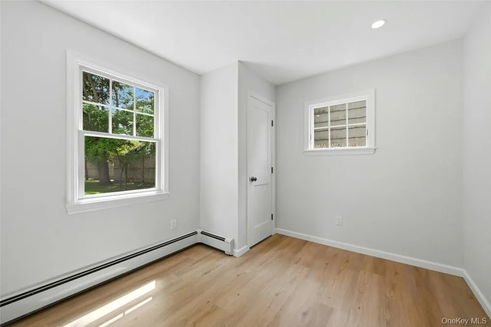 192 Iceland Drive South Huntington, NY 11746