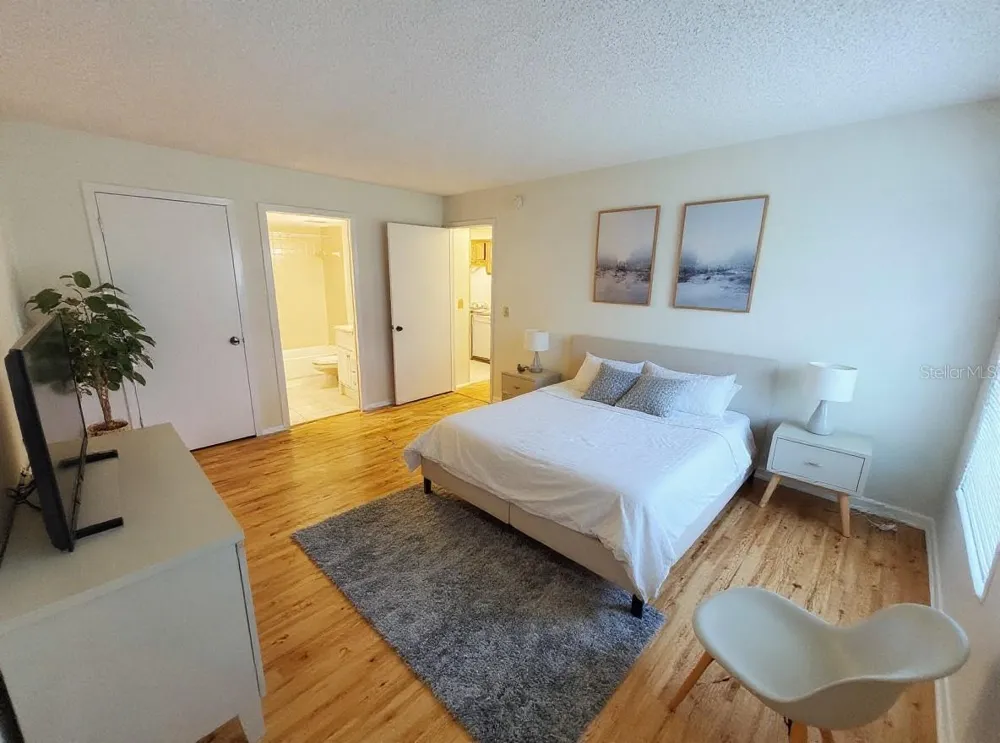 4034 DREAM OAK PLACE #104 Tampa, FL 33613