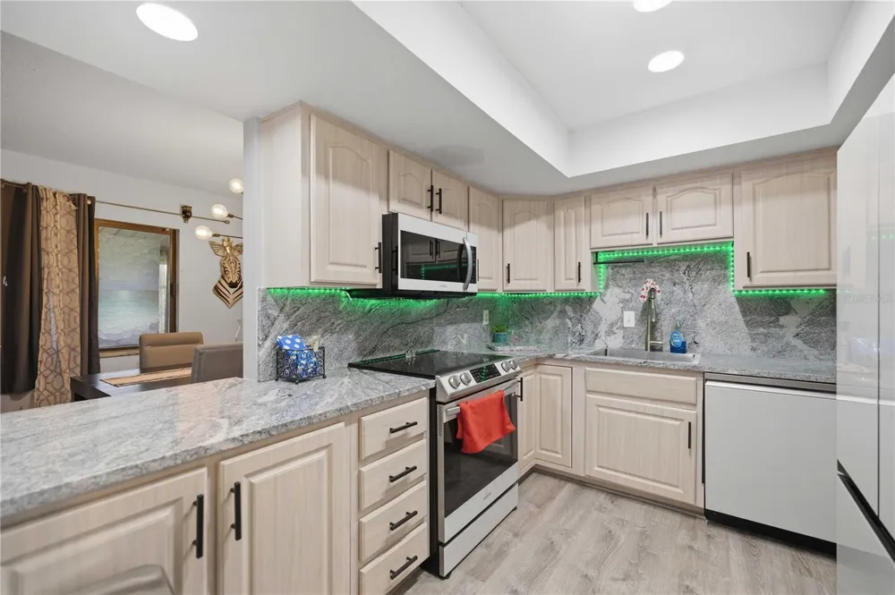 681 MIDWAY DRIVE #B ocala, FL 34472