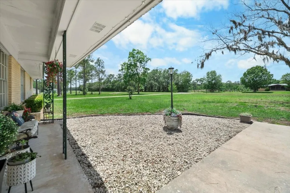 7422 S COUNTY ROAD 231 Lake Butler, FL 32054