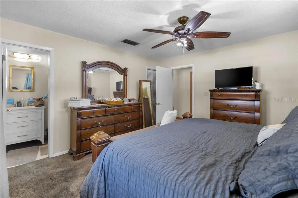 7422 S COUNTY ROAD 231 Lake Butler, FL 32054