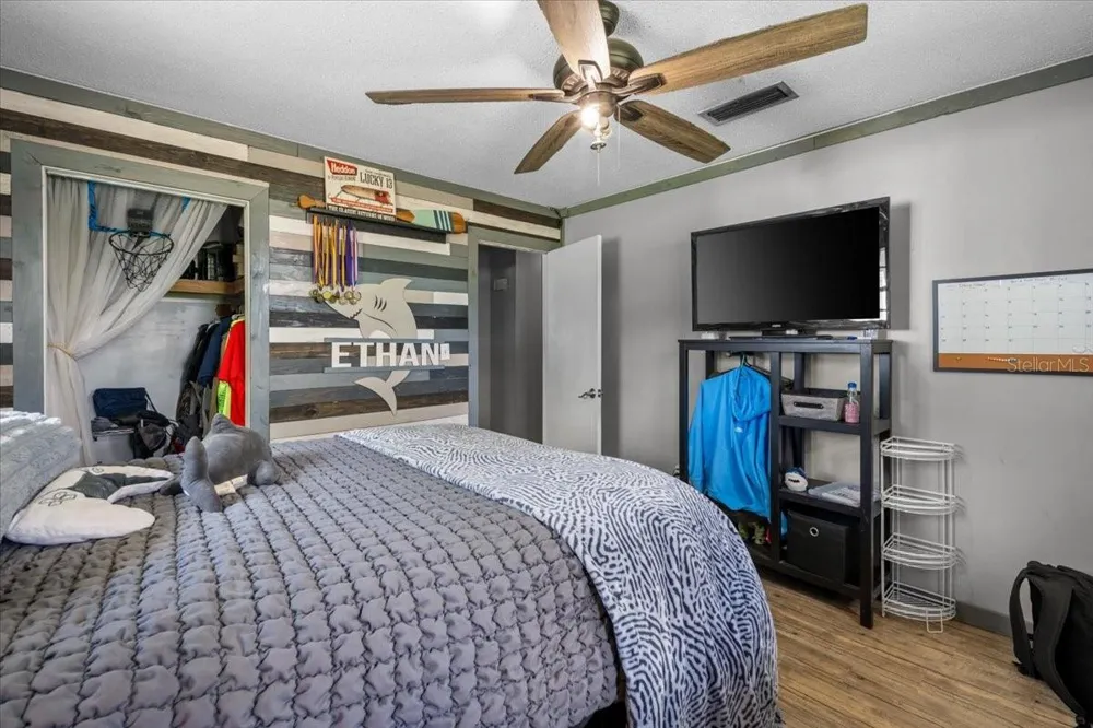 7422 S COUNTY ROAD 231 Lake Butler, FL 32054