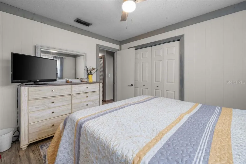 7422 S COUNTY ROAD 231 Lake Butler, FL 32054