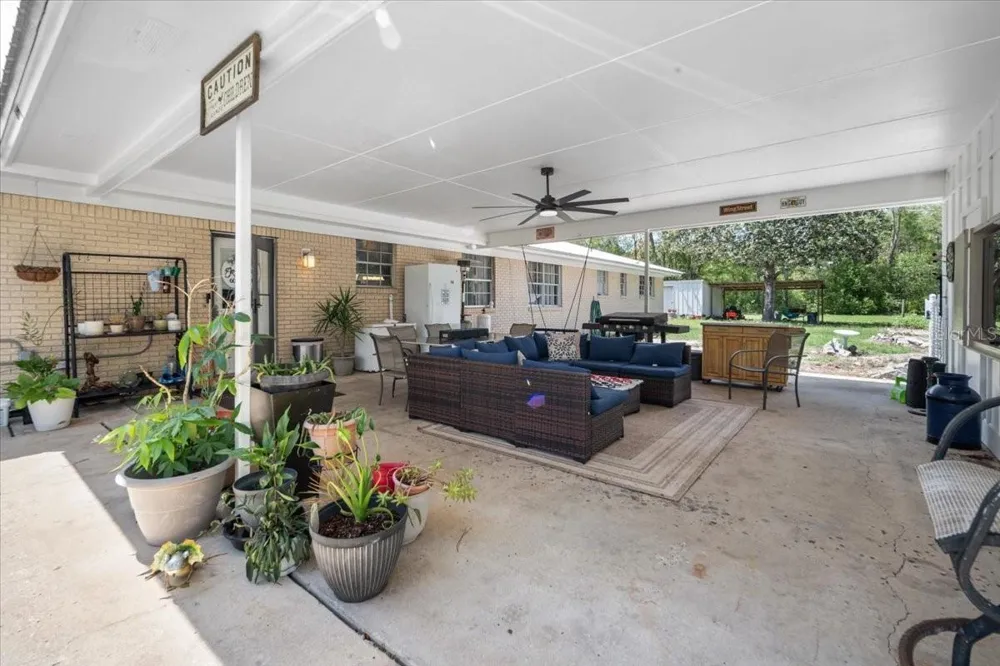7422 S COUNTY ROAD 231 Lake Butler, FL 32054