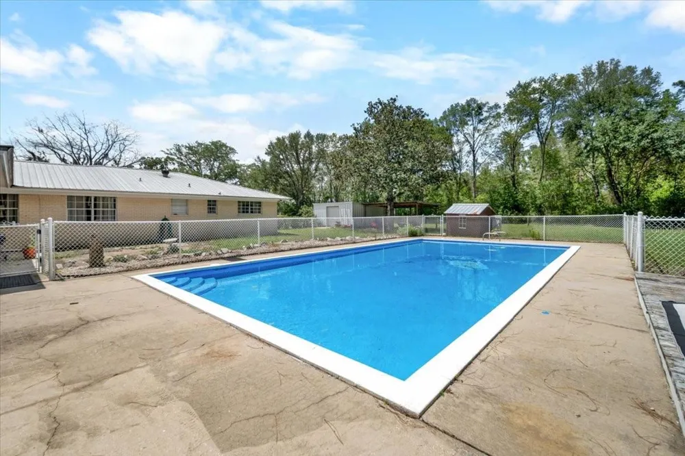 7422 S COUNTY ROAD 231 Lake Butler, FL 32054