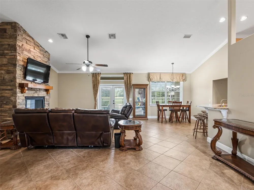 2223 CR 543 Sumterville, FL 33585