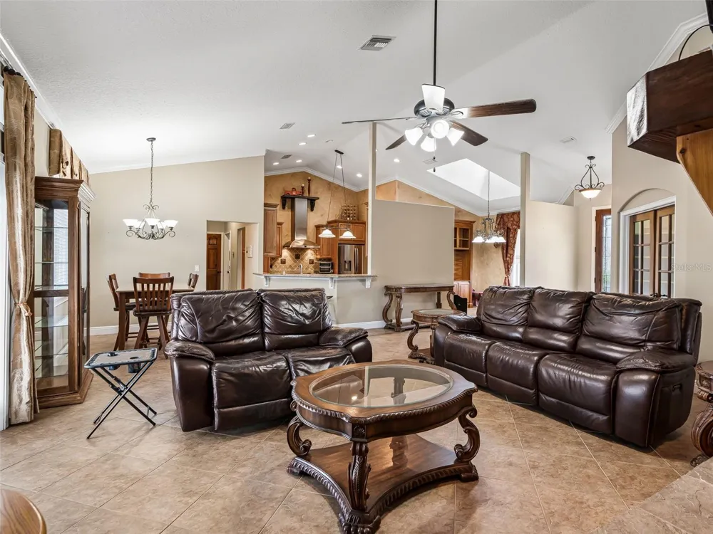 2223 CR 543 Sumterville, FL 33585