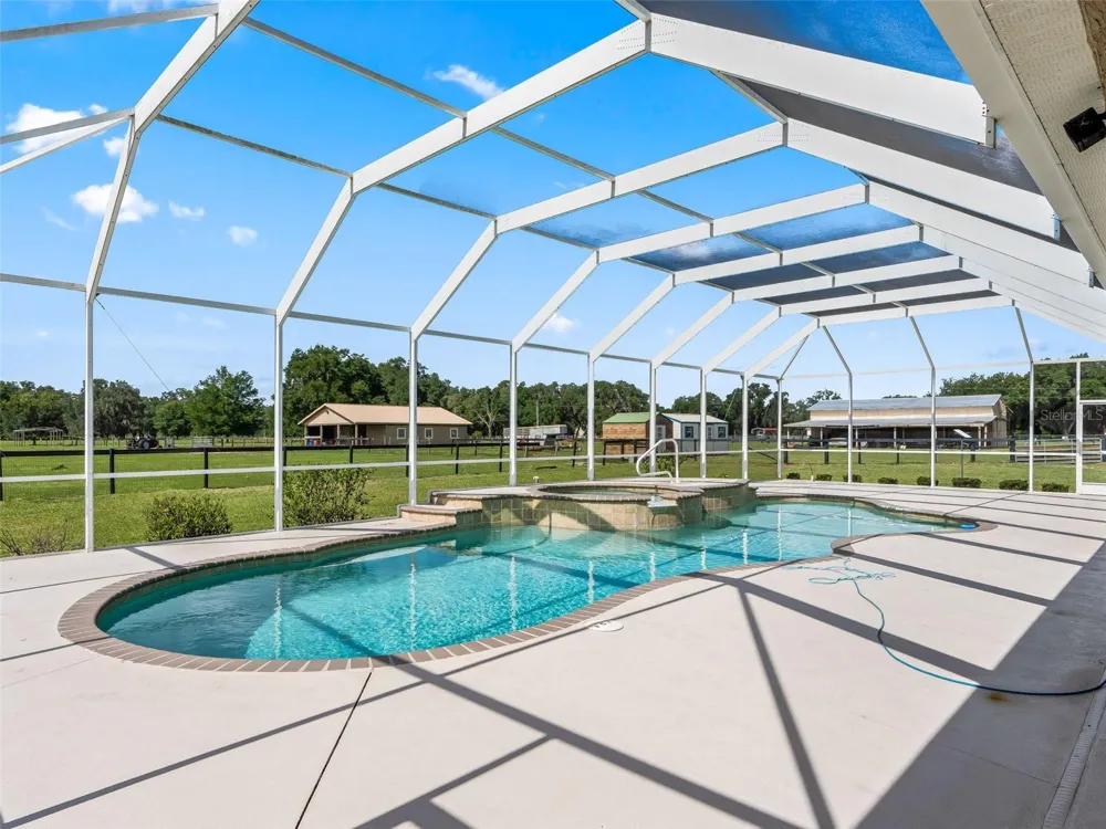 2223 CR 543 Sumterville, FL 33585