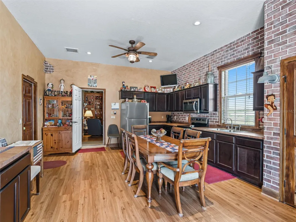 2223 CR 543 Sumterville, FL 33585