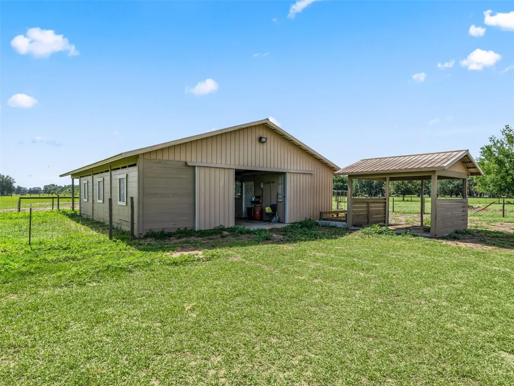 2223 CR 543 Sumterville, FL 33585