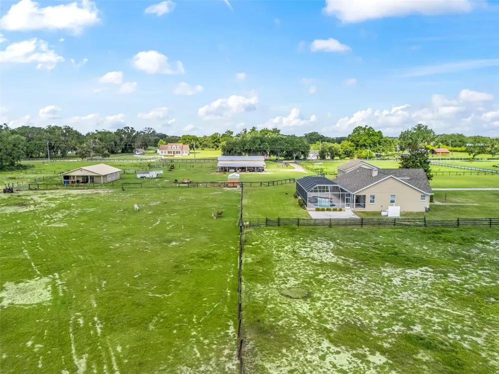 2223 CR 543 Sumterville, FL 33585