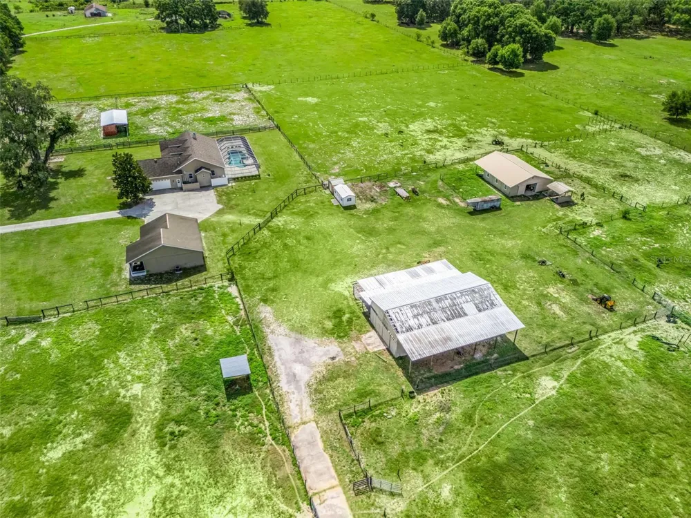 2223 CR 543 Sumterville, FL 33585