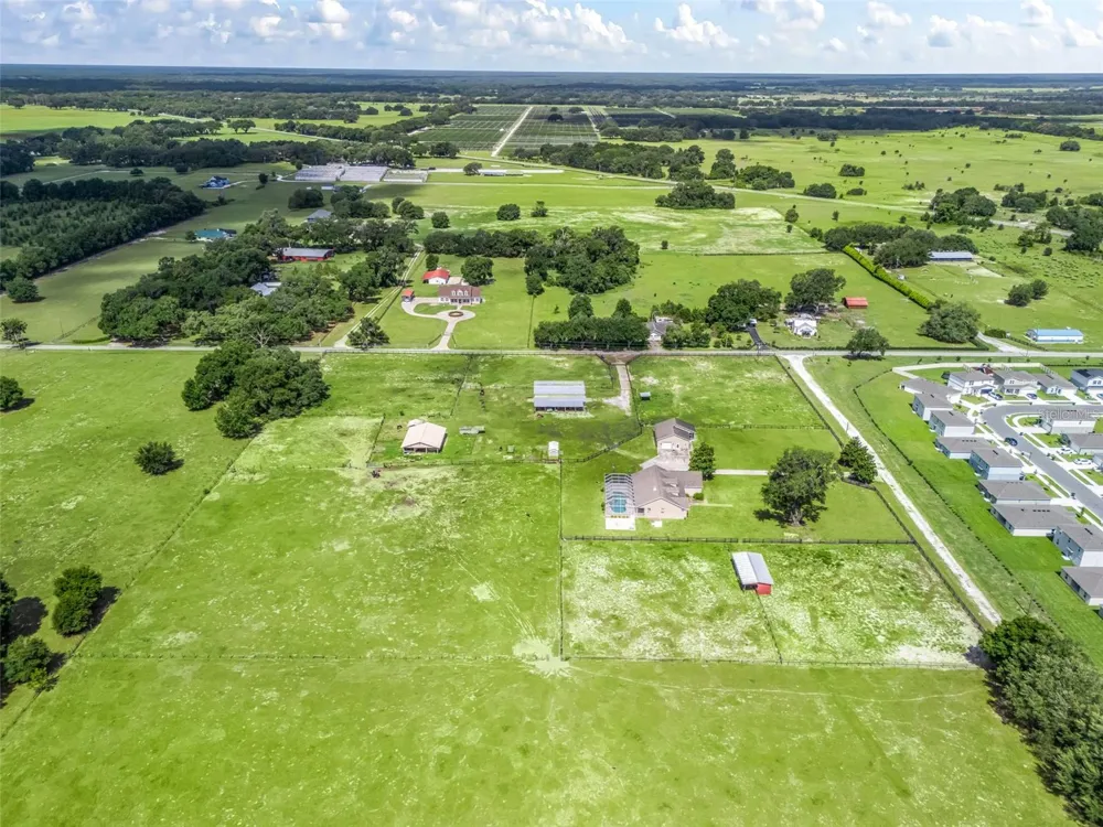 2223 CR 543 Sumterville, FL 33585