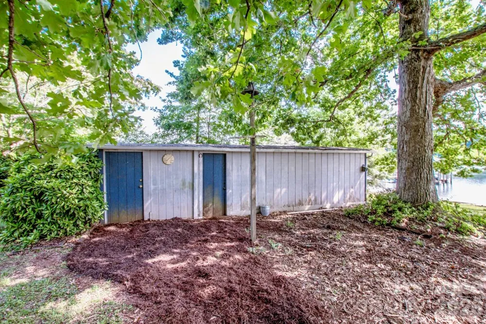 447 Kemp Road Mooresville, NC 28117
