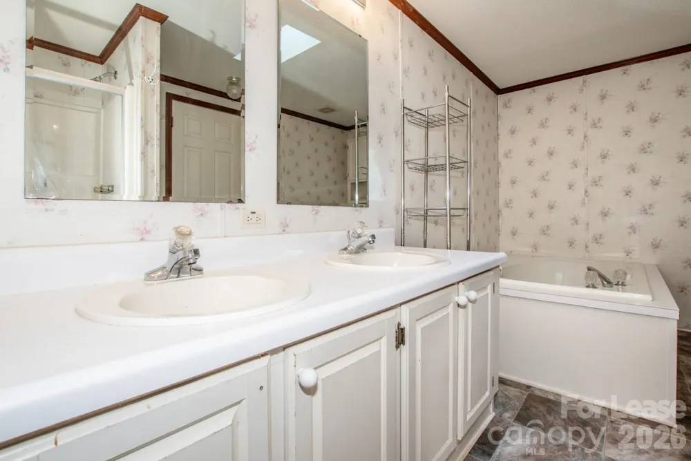 447 Kemp Road Mooresville, NC 28117