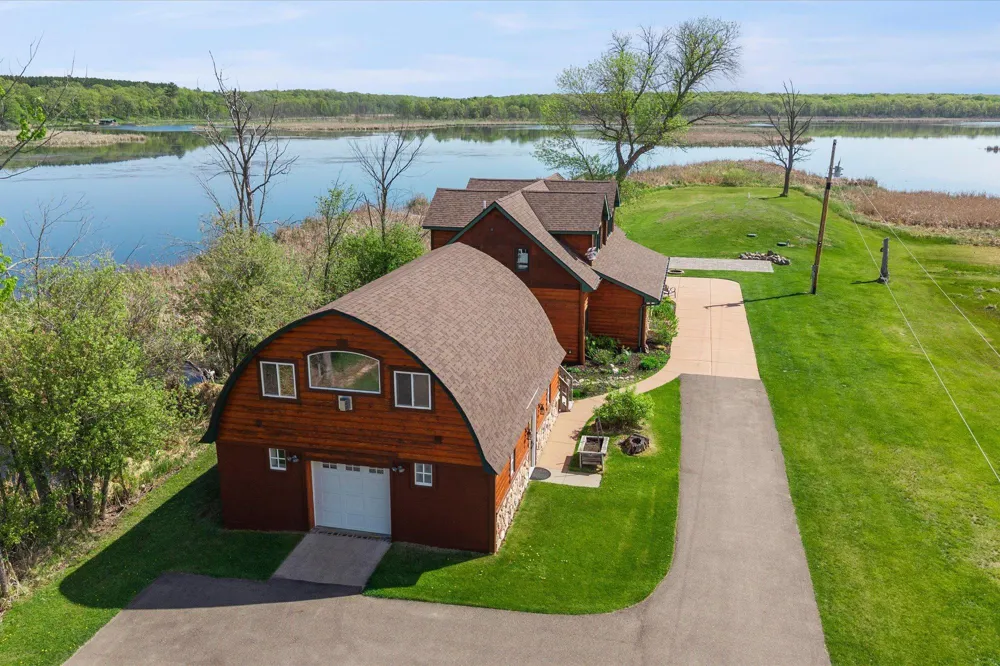 33754 Pineview Lane Crosslake, MN 56442