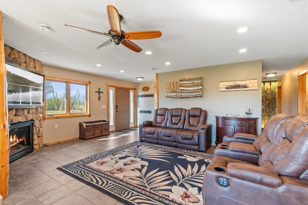 33754 Pineview Lane Crosslake, MN 56442