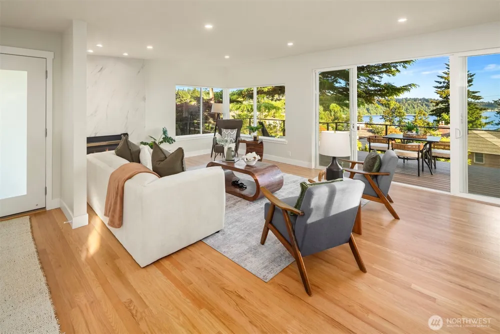 11988 Marine View Drive SW Burien, WA 98146