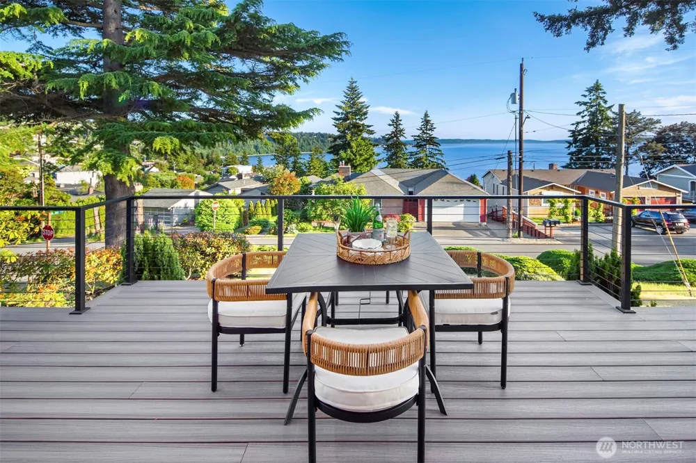 11988 Marine View Drive SW Burien, WA 98146