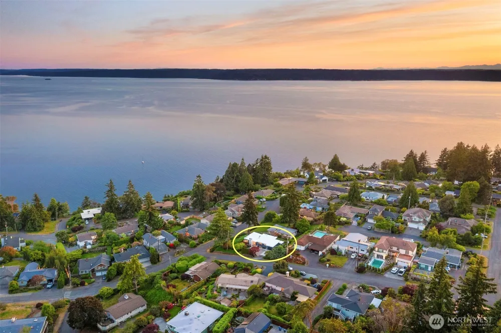 11988 Marine View Drive SW Burien, WA 98146