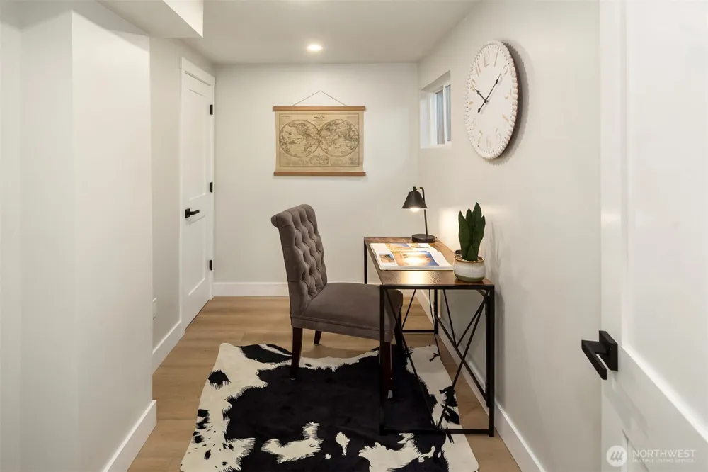 11988 Marine View Drive SW Burien, WA 98146
