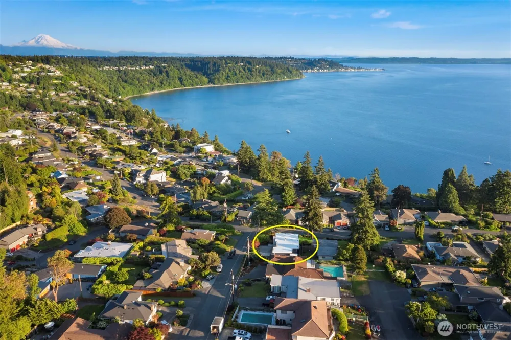 11988 Marine View Drive SW Burien, WA 98146