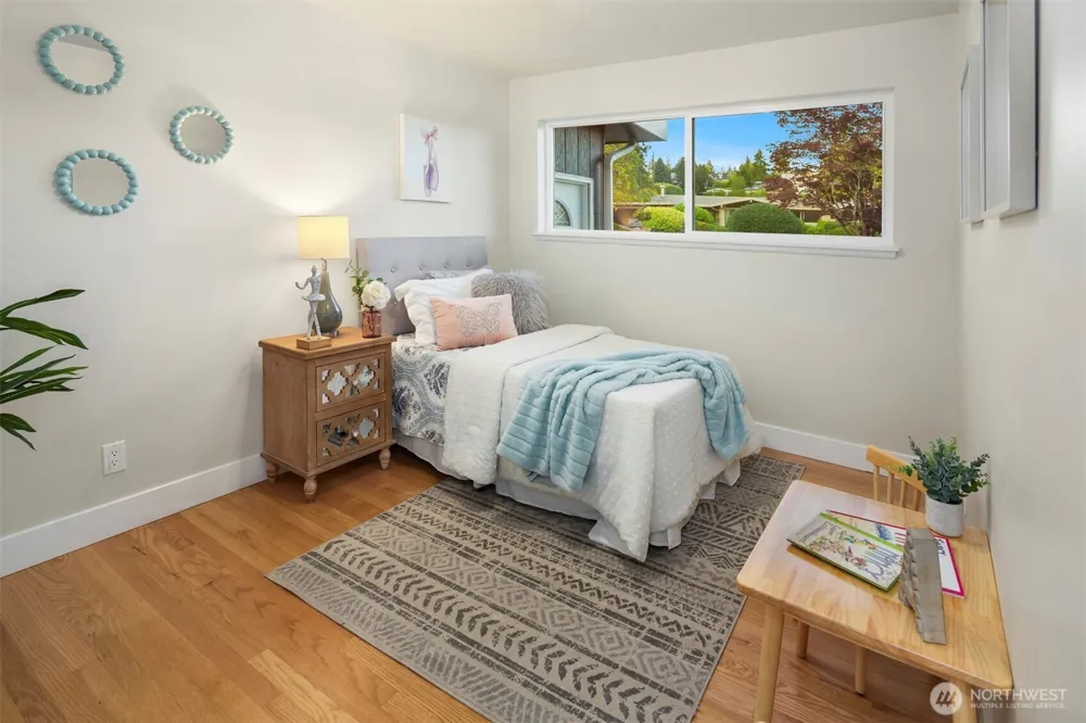 11988 Marine View Drive SW Burien, WA 98146