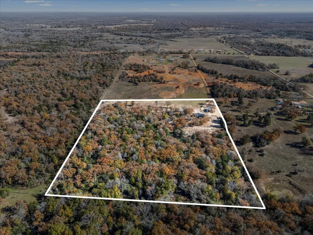 5040 County Road 320 Rockdale, TX 76567