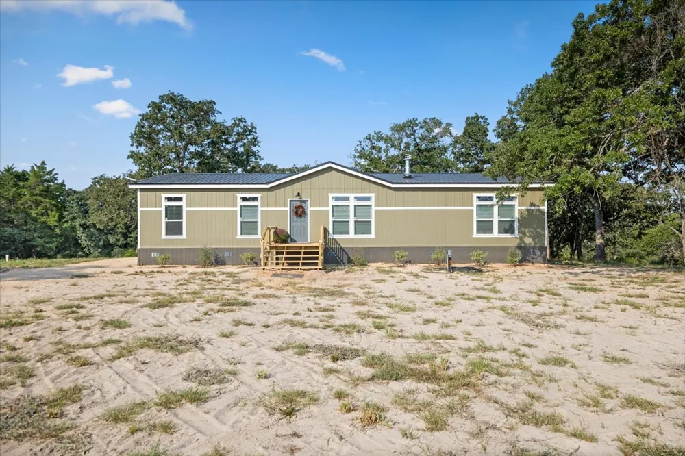 5040 County Road 320 Rockdale, TX 76567