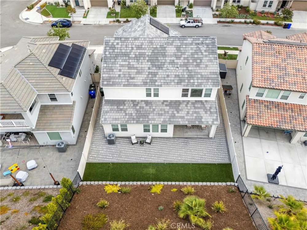 18135 Tableau Way Saugus, CA 91350