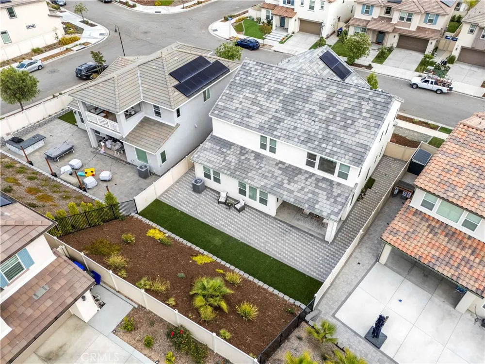 18135 Tableau Way Saugus, CA 91350