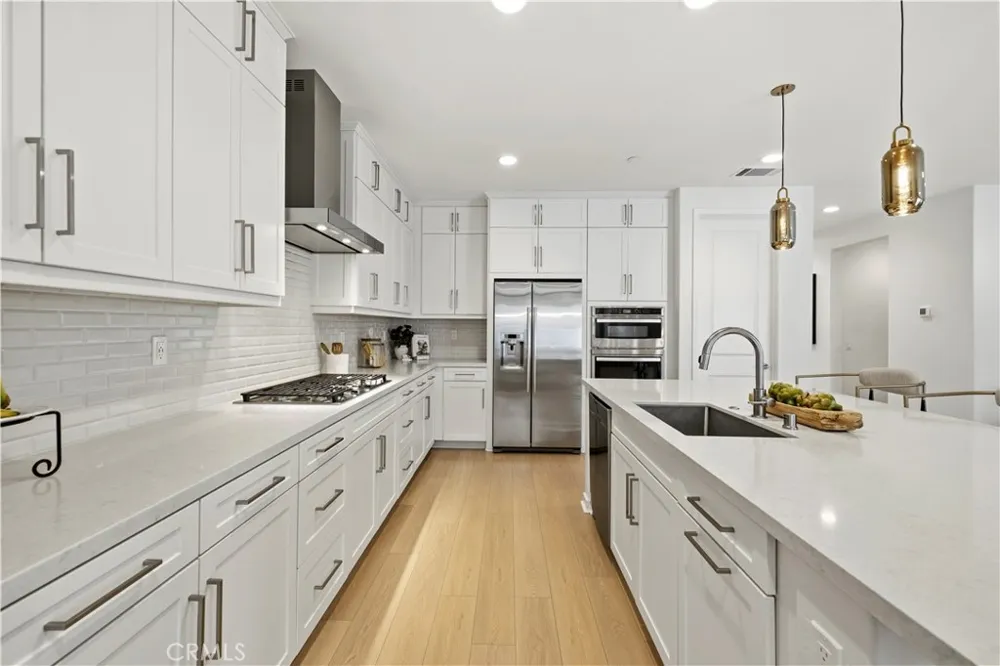 18135 Tableau Way Saugus, CA 91350