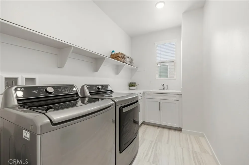 18135 Tableau Way Saugus, CA 91350