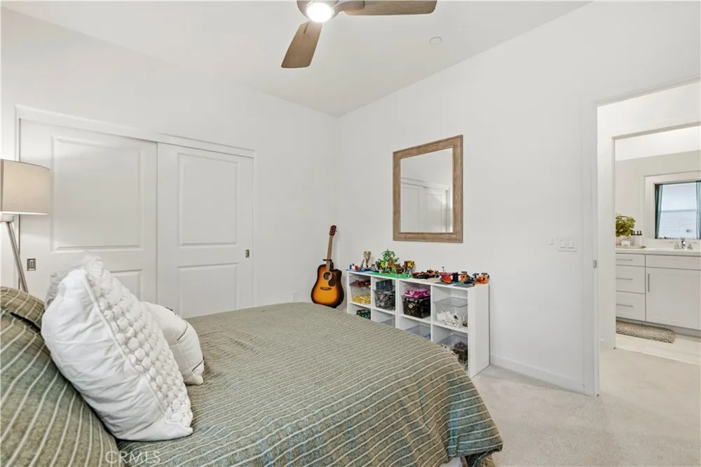 18135 Tableau Way Saugus, CA 91350
