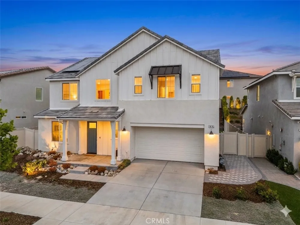 18135 Tableau Way Saugus, CA 91350