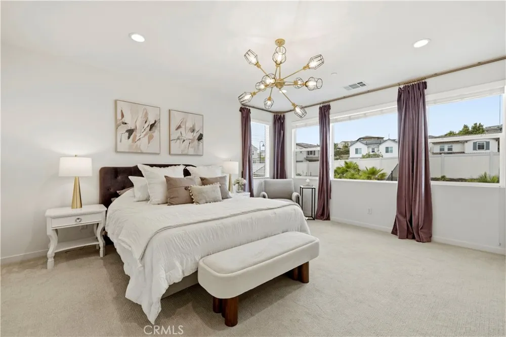 18135 Tableau Way Saugus, CA 91350